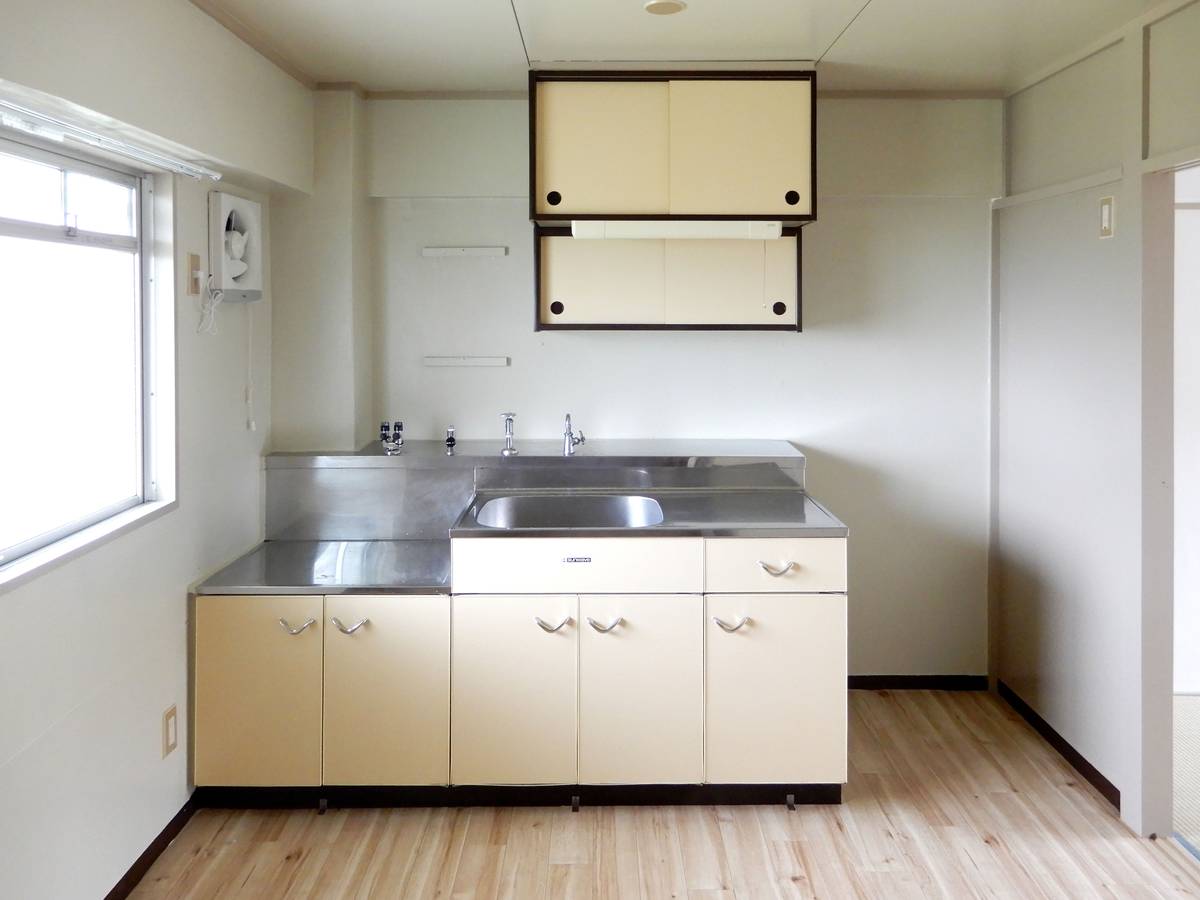 Kitchen in Village House Seta in Otsu-shi