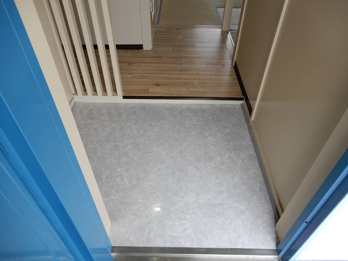 Otsu-shi ရှိ Village House Seta ၏ တိုက်ခန်းဝင်ပေါက်