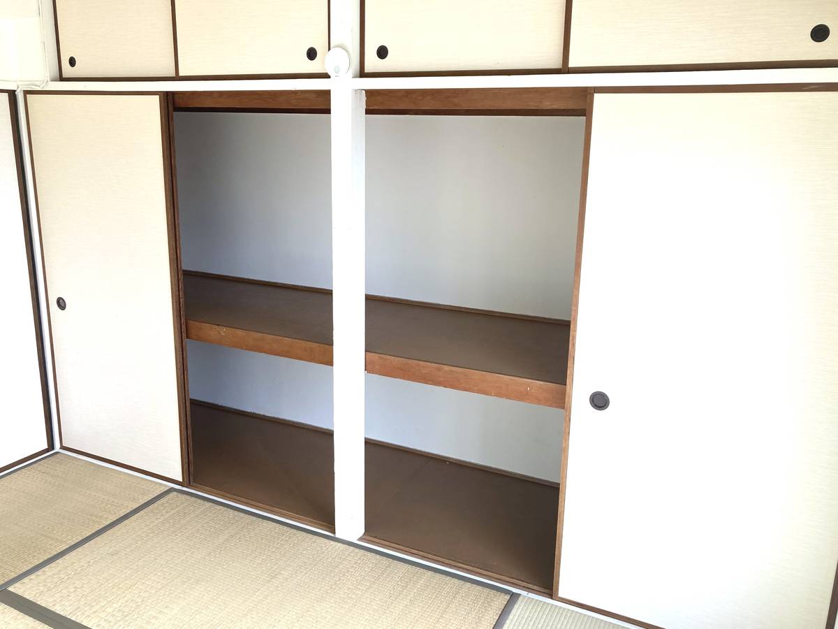 Nagahama-shi ရှိ Village House Kada ၏ ပစ္စည်းထားရန်နေရာ