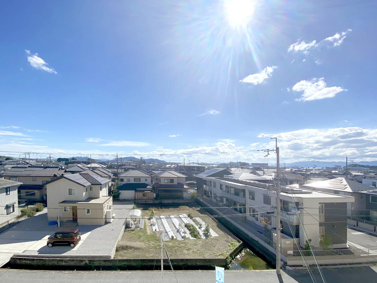 Tầm nhìn từ Village House Kawase ở Hikone-shi