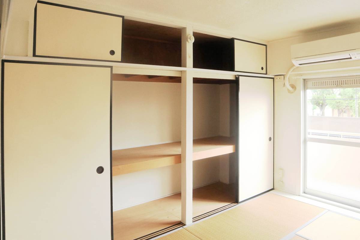 Storage Space in Village House Haruki in Kishiwada-shi