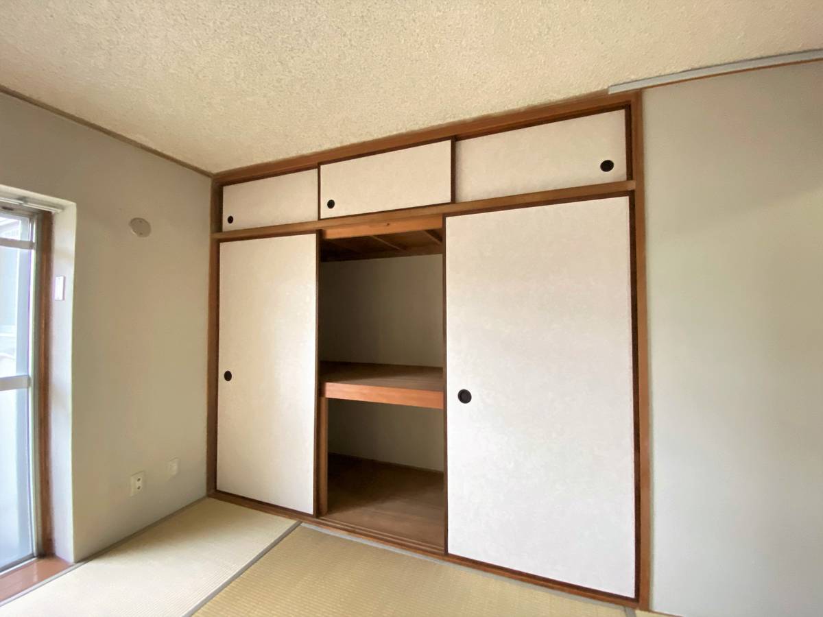 Storage Space in Village House Kuzunoha in Izumi-shi