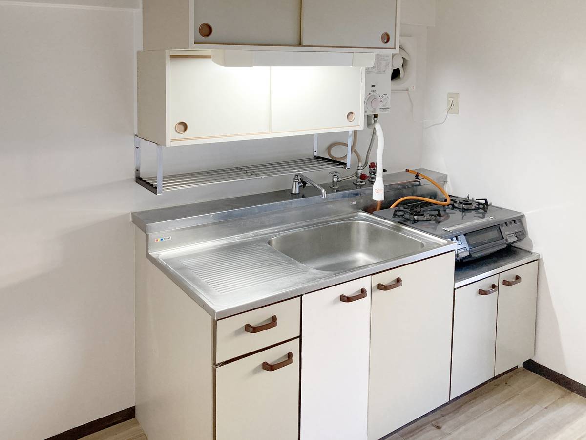 Katano-shi मा Village House Kuraji मा किचन