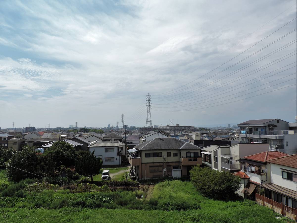 Tầm nhìn từ Village House Kisabe ở Katano-shi
