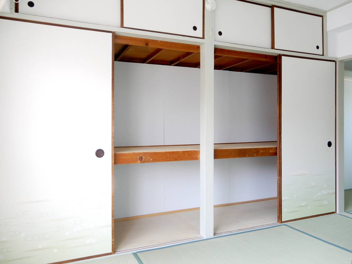 Storage Space in Village House Nishimachi in Takatsuki-shi