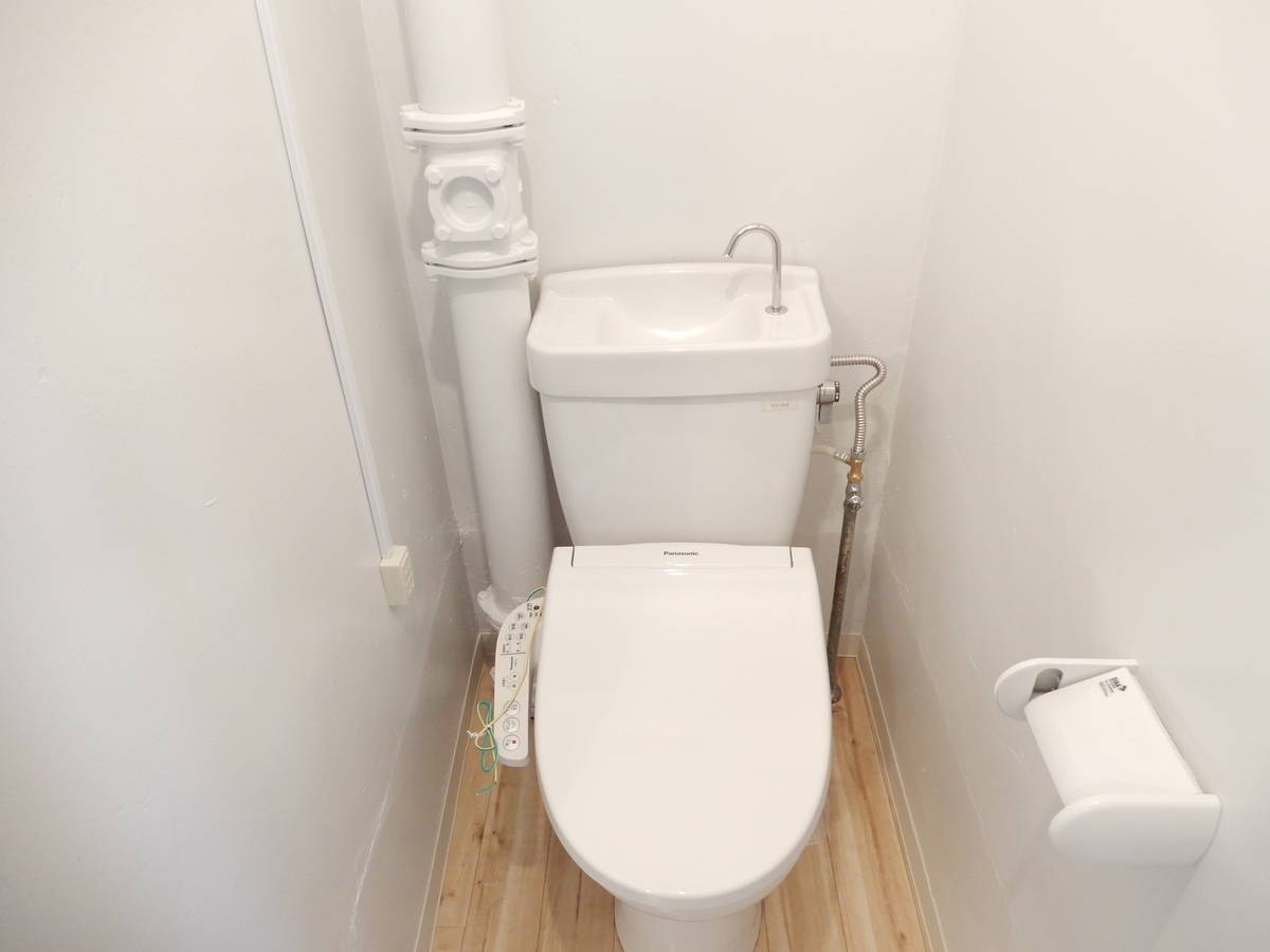 位于尼崎市的Village House 常吉的厕所