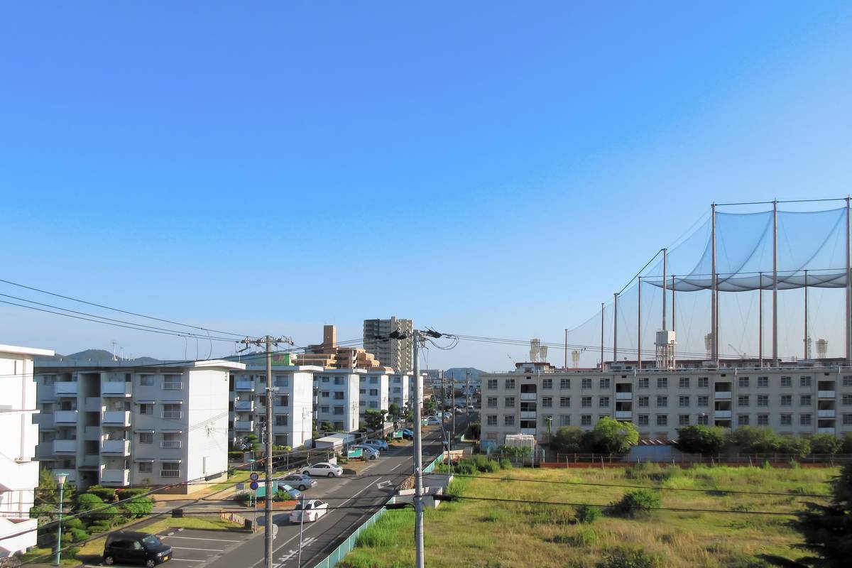 Tầm nhìn từ Village House Joto ở Himeji-shi