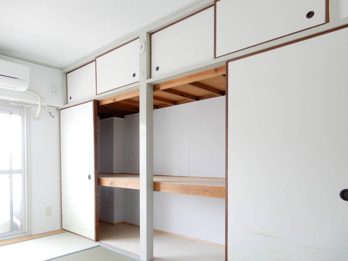 Storage Space in Village House Asahigaoka in Miki-shi