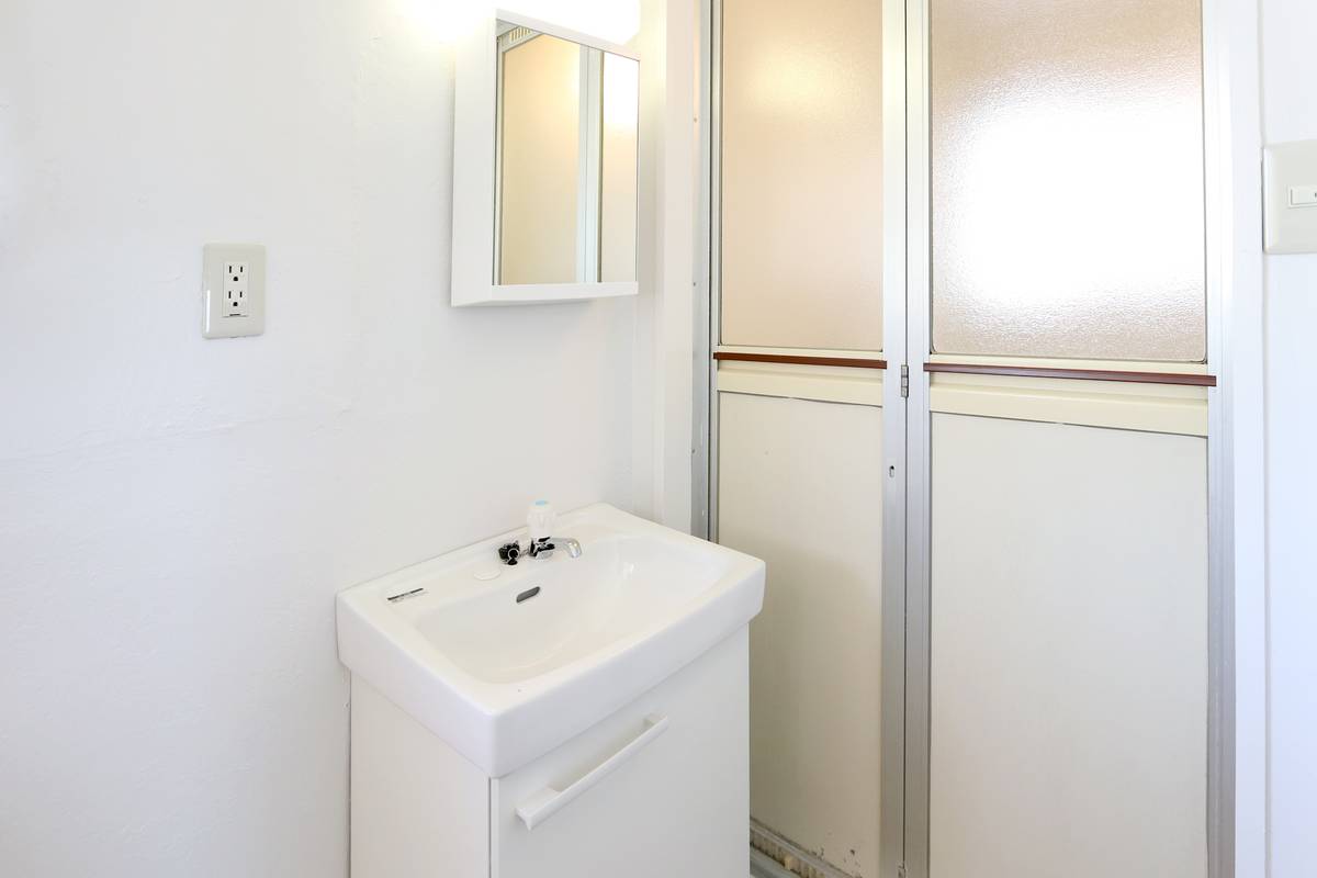 Powder Room in Village House Mise in Kashihara-shi