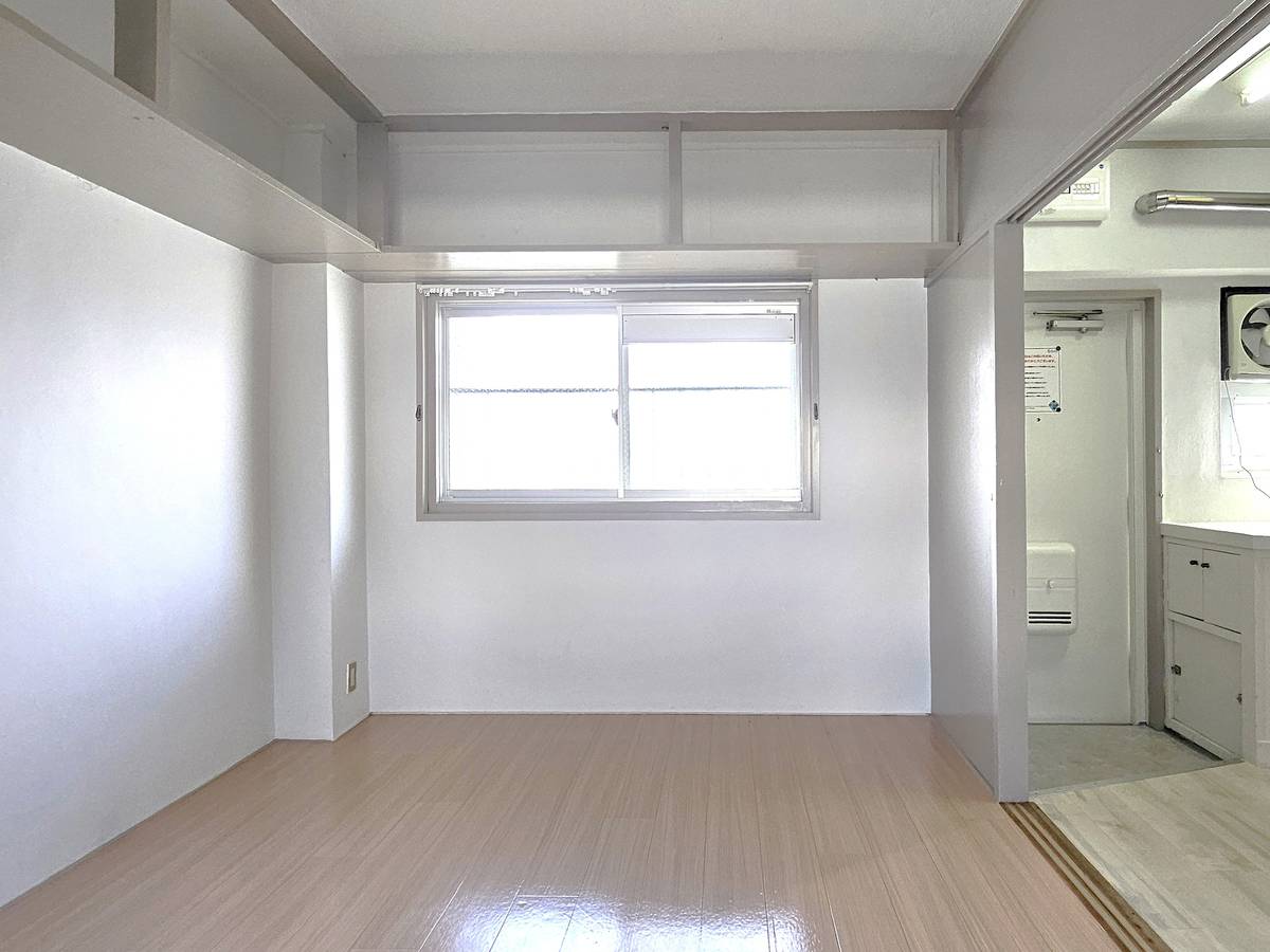 和歌山市ビレッジハウス紀三井寺の居室