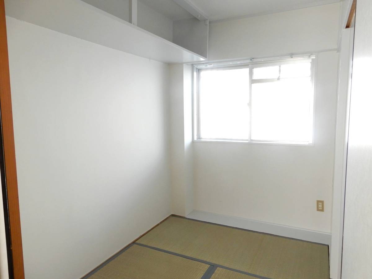 和歌山市ビレッジハウス紀三井寺の居室