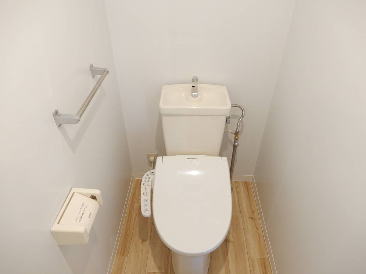 Toilet in Village House Oku Kitano in Akashi-shi