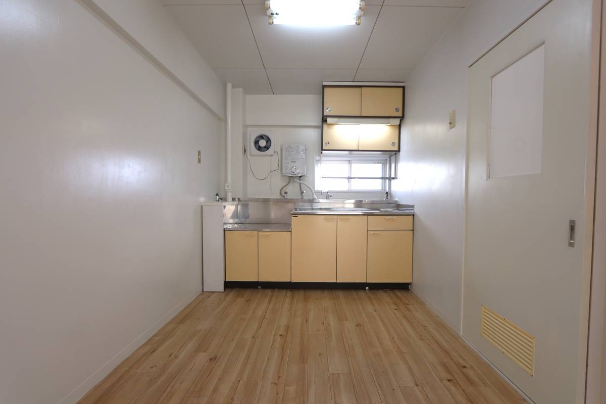 Kakogawa-shi ရှိ Village House Onoue ၏ မီးဖိုချောင်