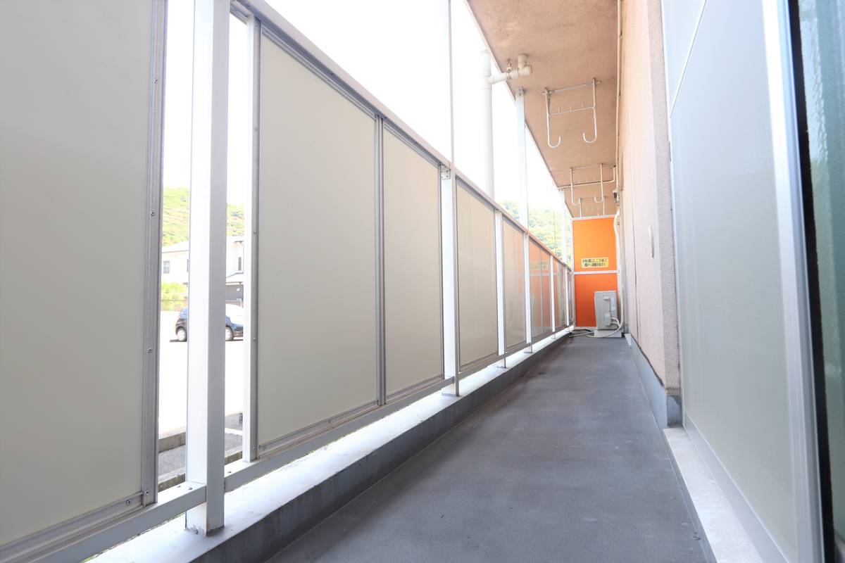 Hirakata-shi ရှိ Village House Kasuga 1 ၏ ၀ရန်တာ