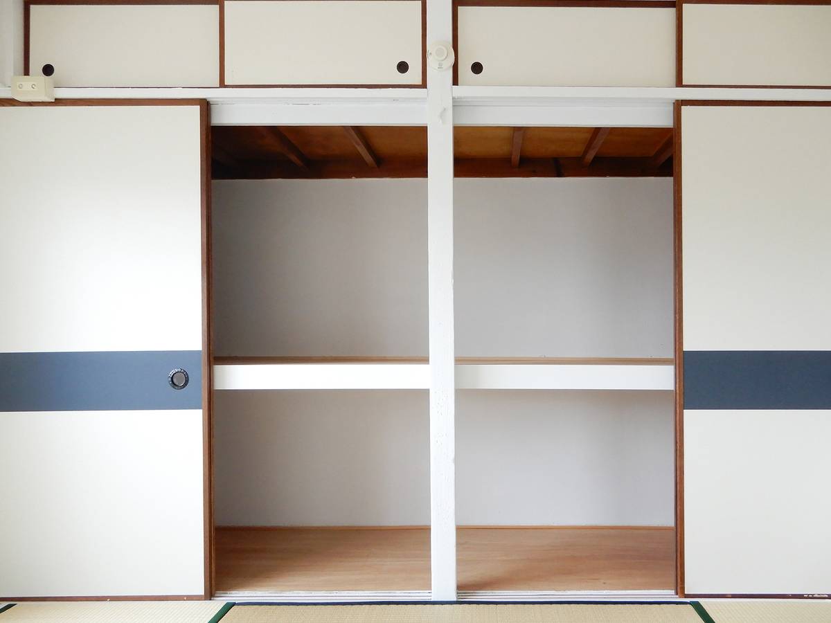 Storage Space in Village House Kido in Kawachinagano-shi