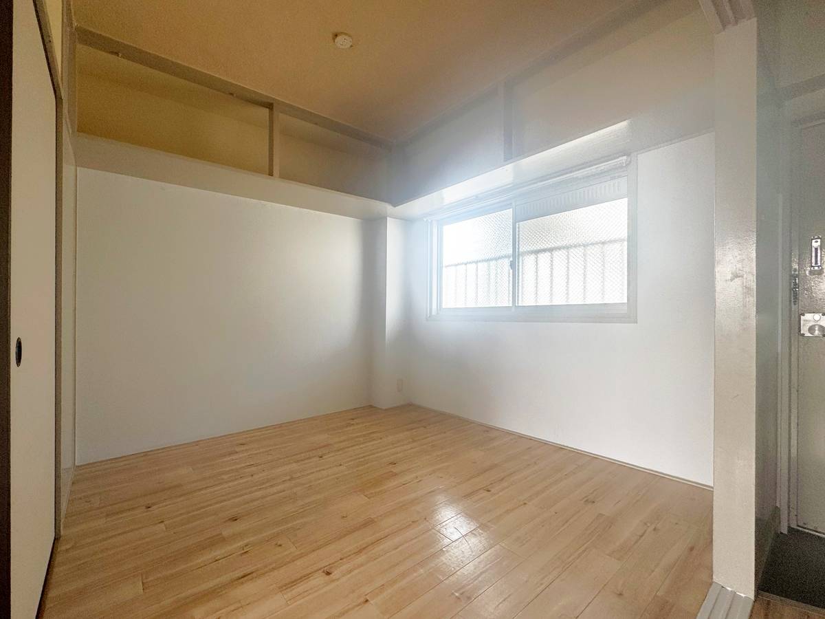 岸和田市ビレッジハウス旭の居室