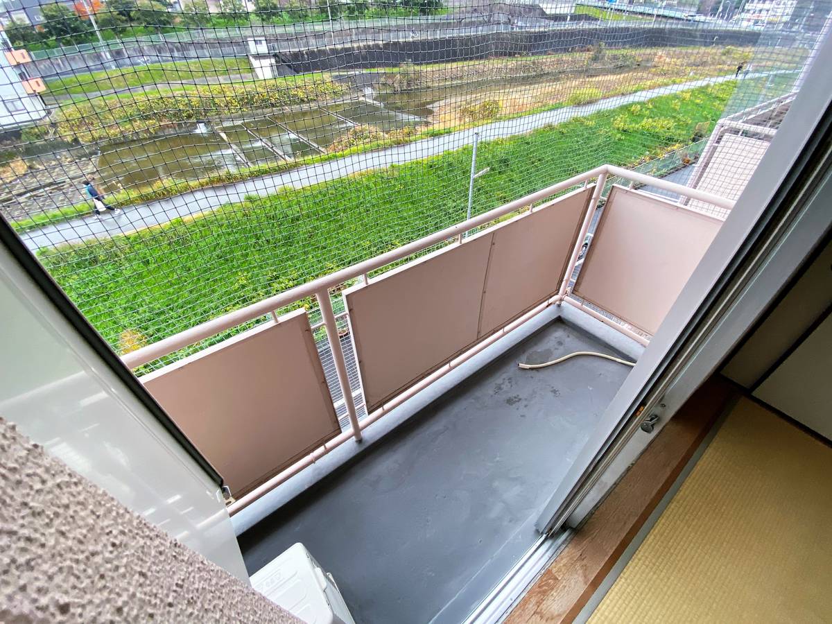 Balcony in Village House Hattori in Takatsuki-shi