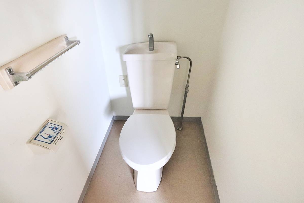 Toilet in Village House Nakamura in Taka-gun