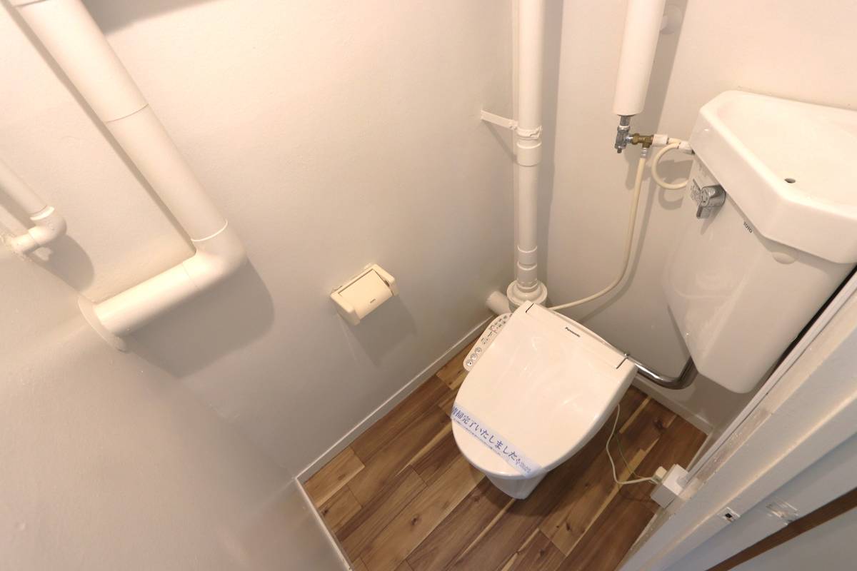 Toilet di Village House Sawanomoto di Sanda-shi