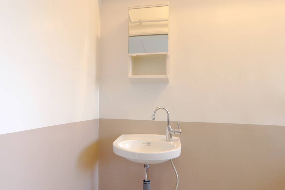 Ruang Rias di Village House Sawanomoto di Sanda-shi
