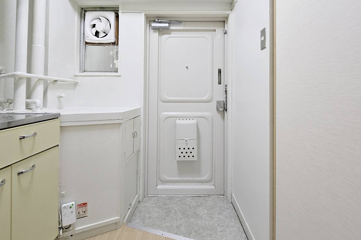 Apartment Entrance in Village House Miyauchi in Omihachiman-shi