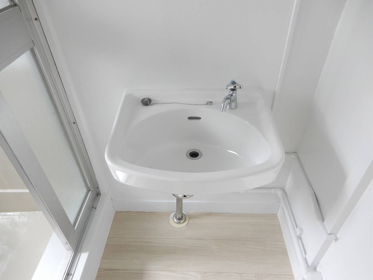 Bồn rửa mặt của Village House Shodai ở Hirakata-shi