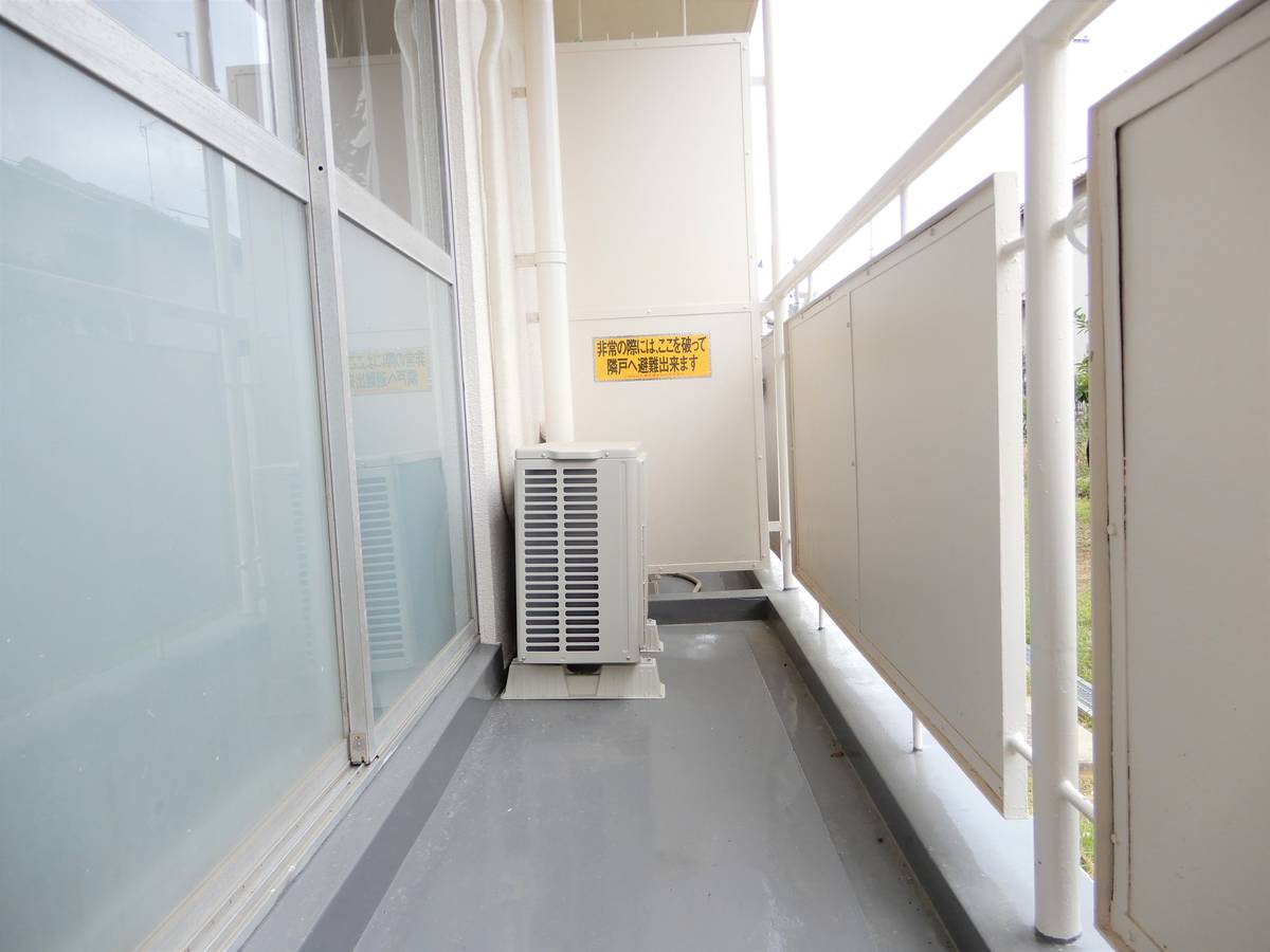 Ban công của Village House Shodai ở Hirakata-shi