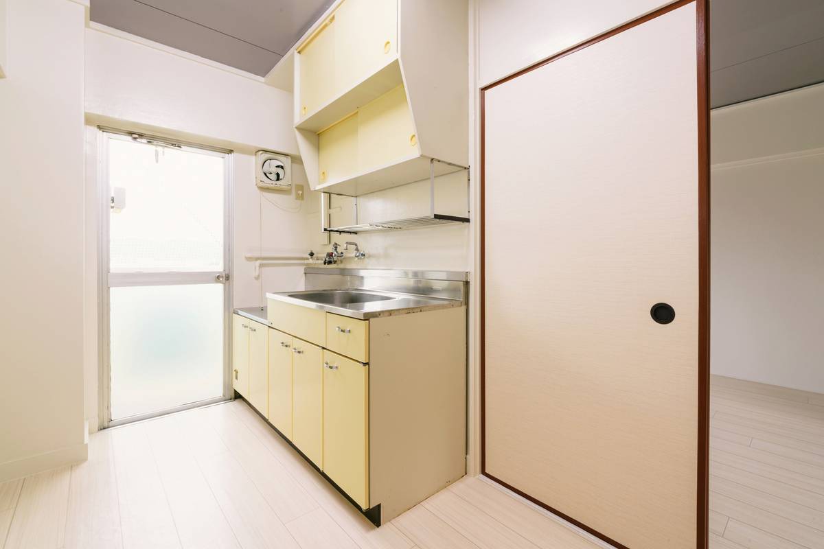 Dapur di Village House Kokubu di Imabari-shi