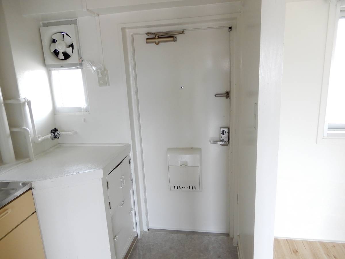 Khu vực cửa ra vào Village House Kokubu ở Imabari-shi