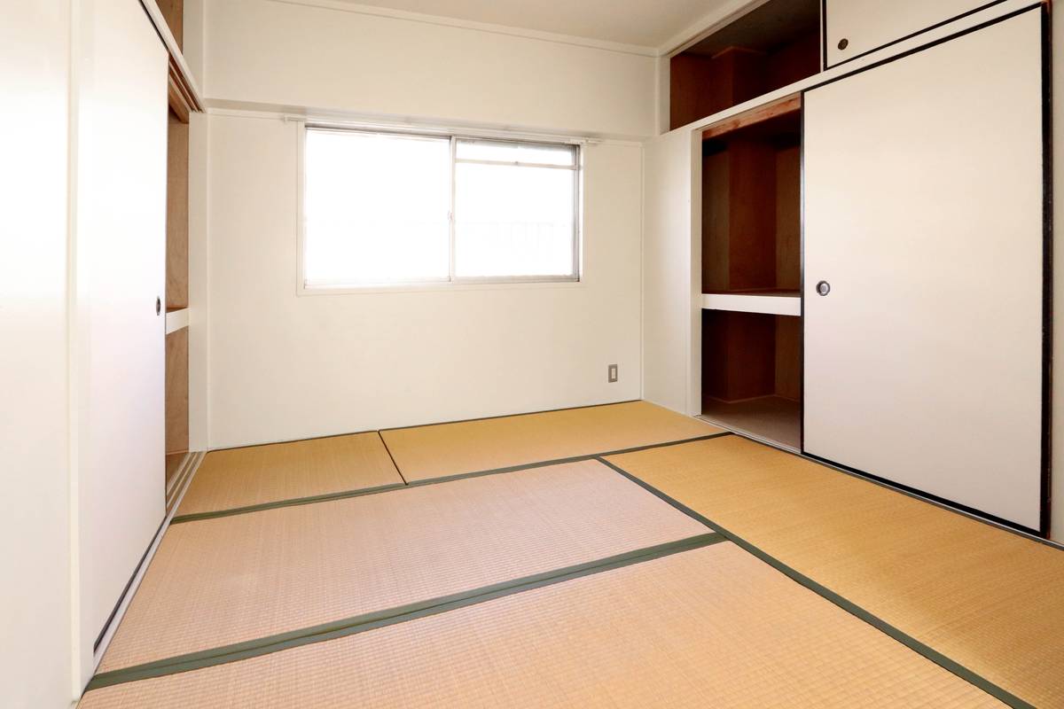 Bedroom in Village House Kokubu in Imabari-shi