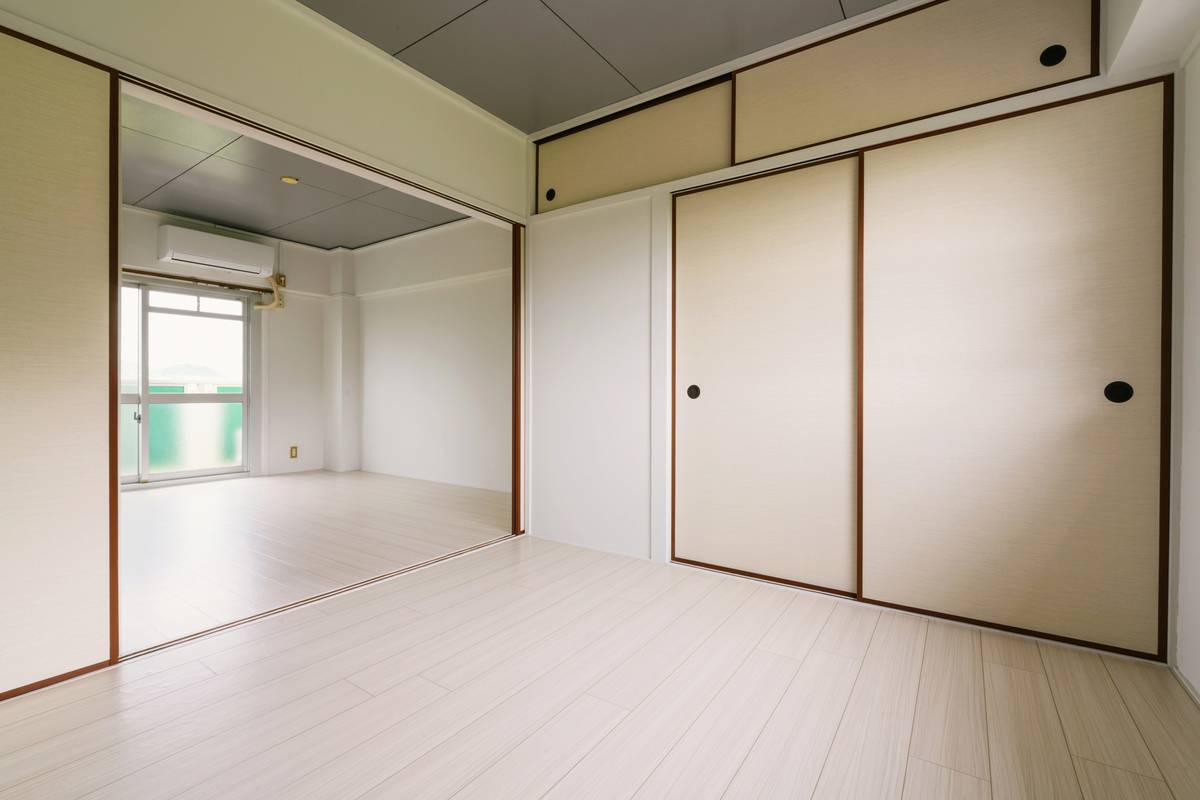 Phòng khách của Village House Kokubu ở Imabari-shi