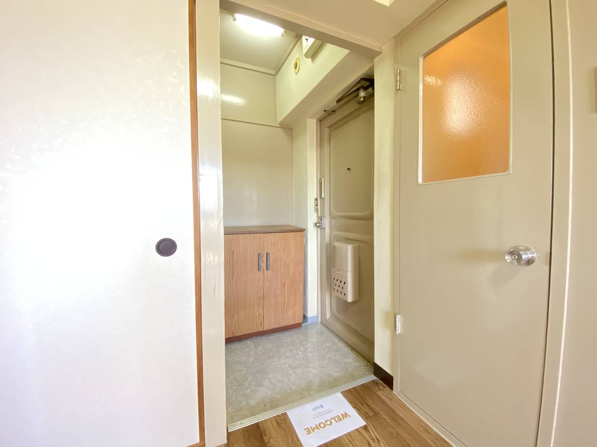 Pintu Masuk Apartemen di Village House Gakuhara di Kishiwada-shi