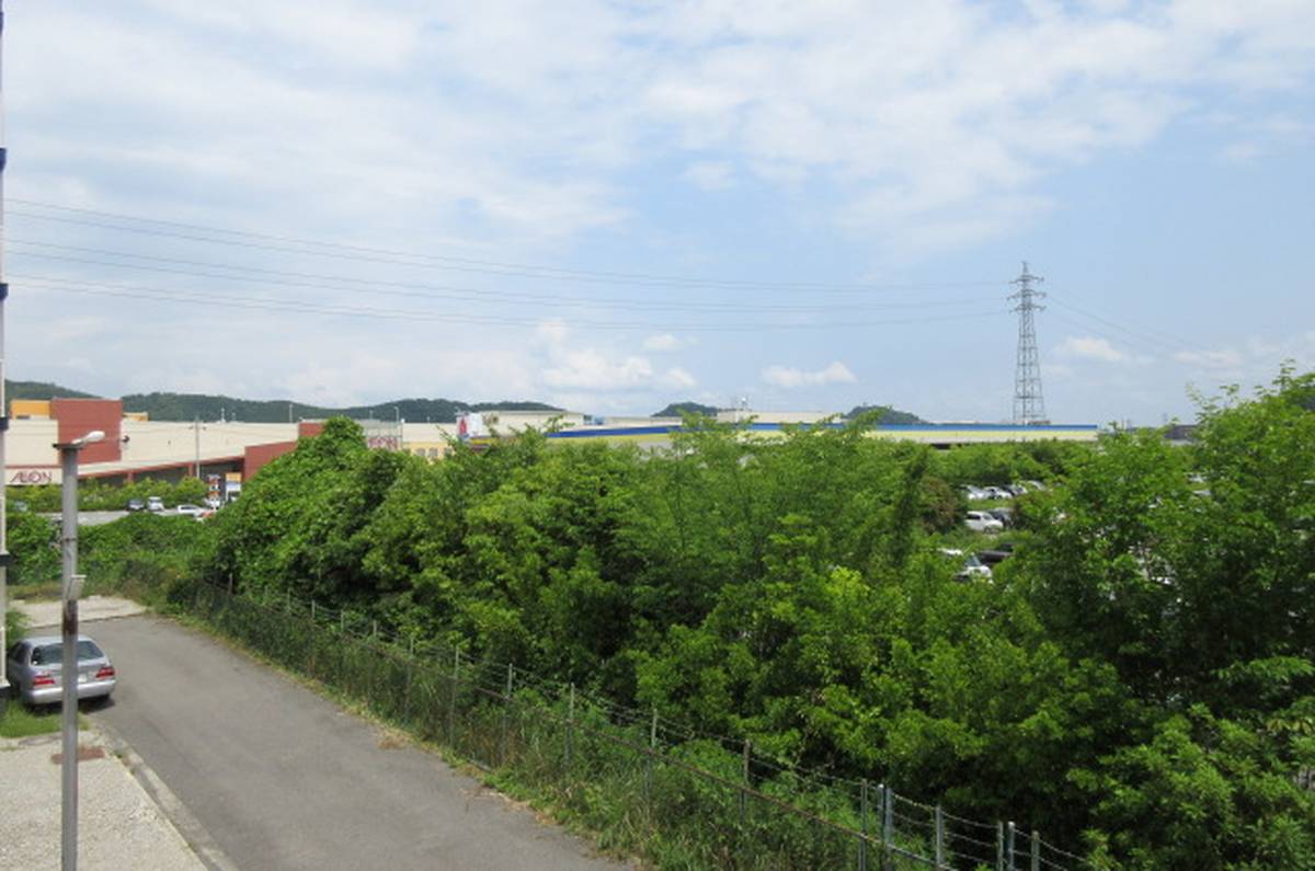 Tầm nhìn từ Village House Hojo Dai 3 ở Kasai-shi