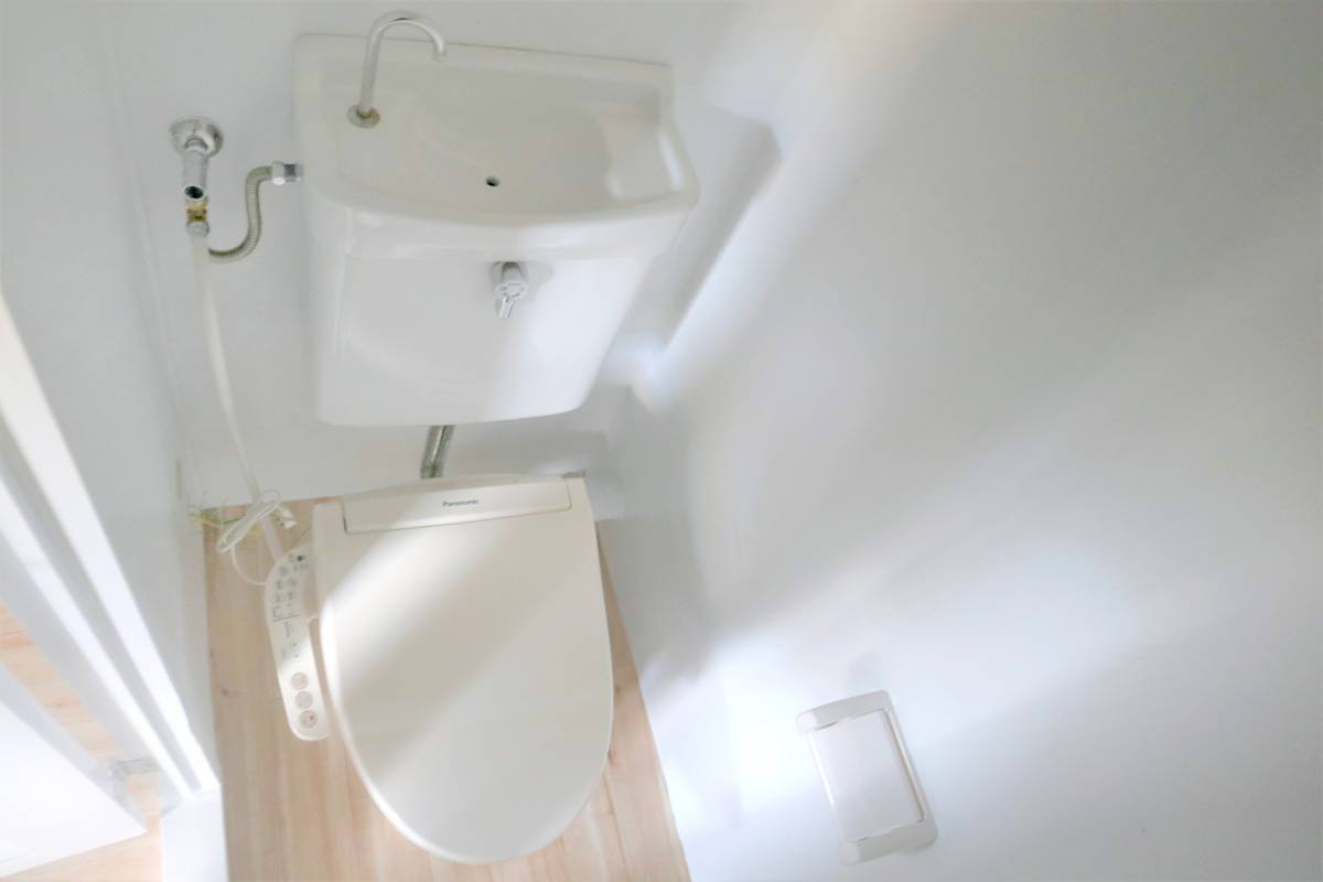 Toilet di Village House Tatsue di Komatsushima-shi