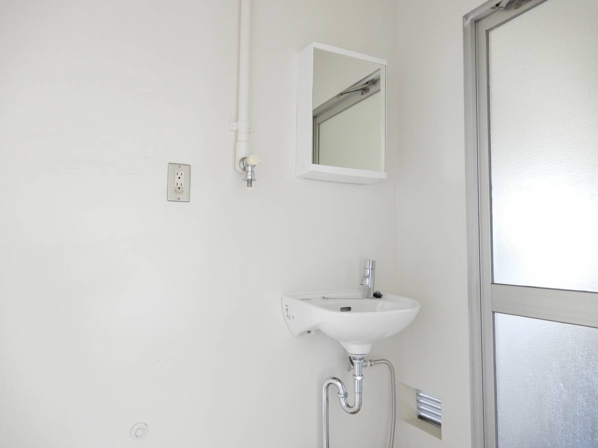 高知市ビレッジハウス高知の洗面所