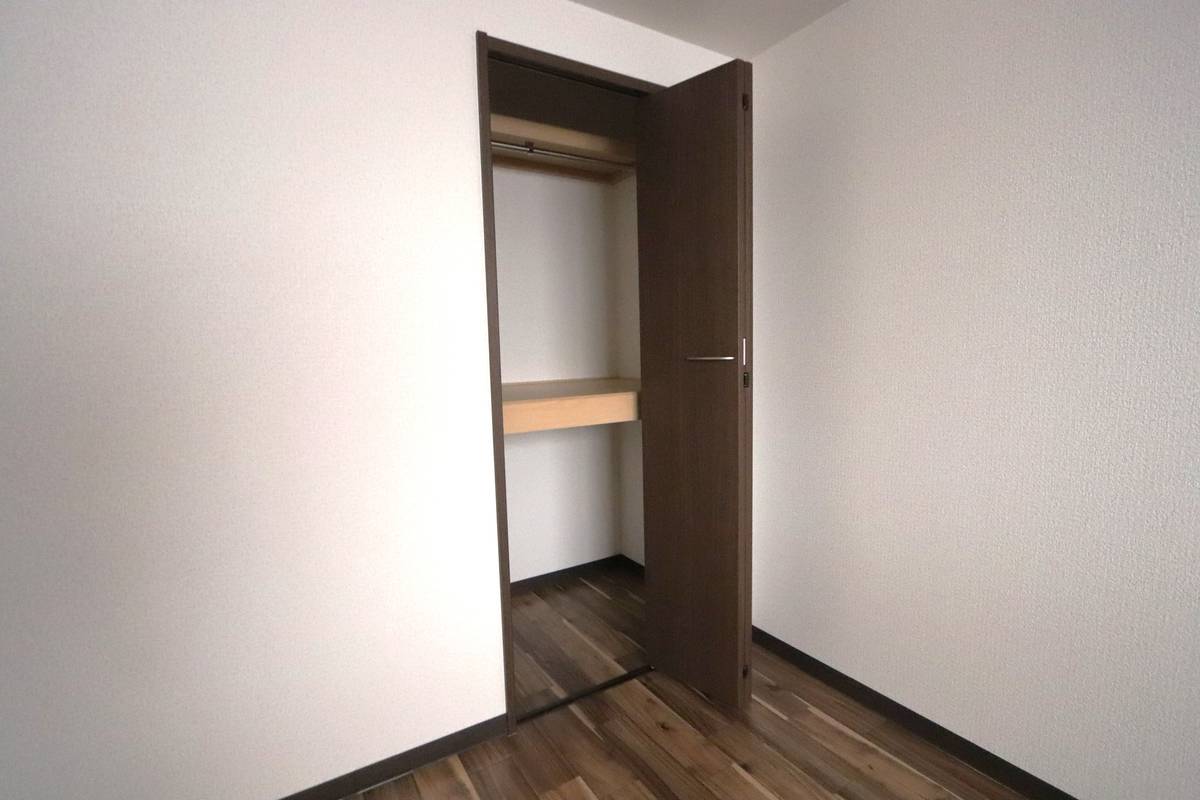 Depósito de Village House Minami Shimizu Tower em Amagasaki-shi