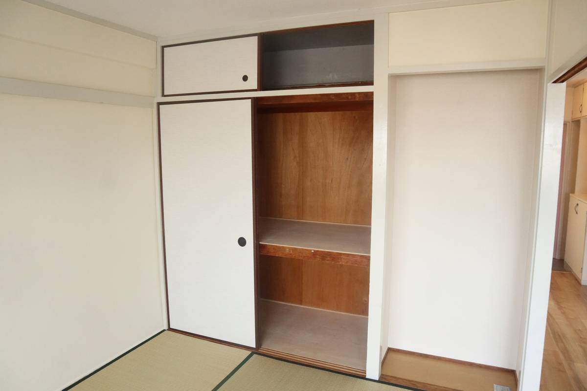 Storage Space in Village House Minami Shimizu Tower in Amagasaki-shi