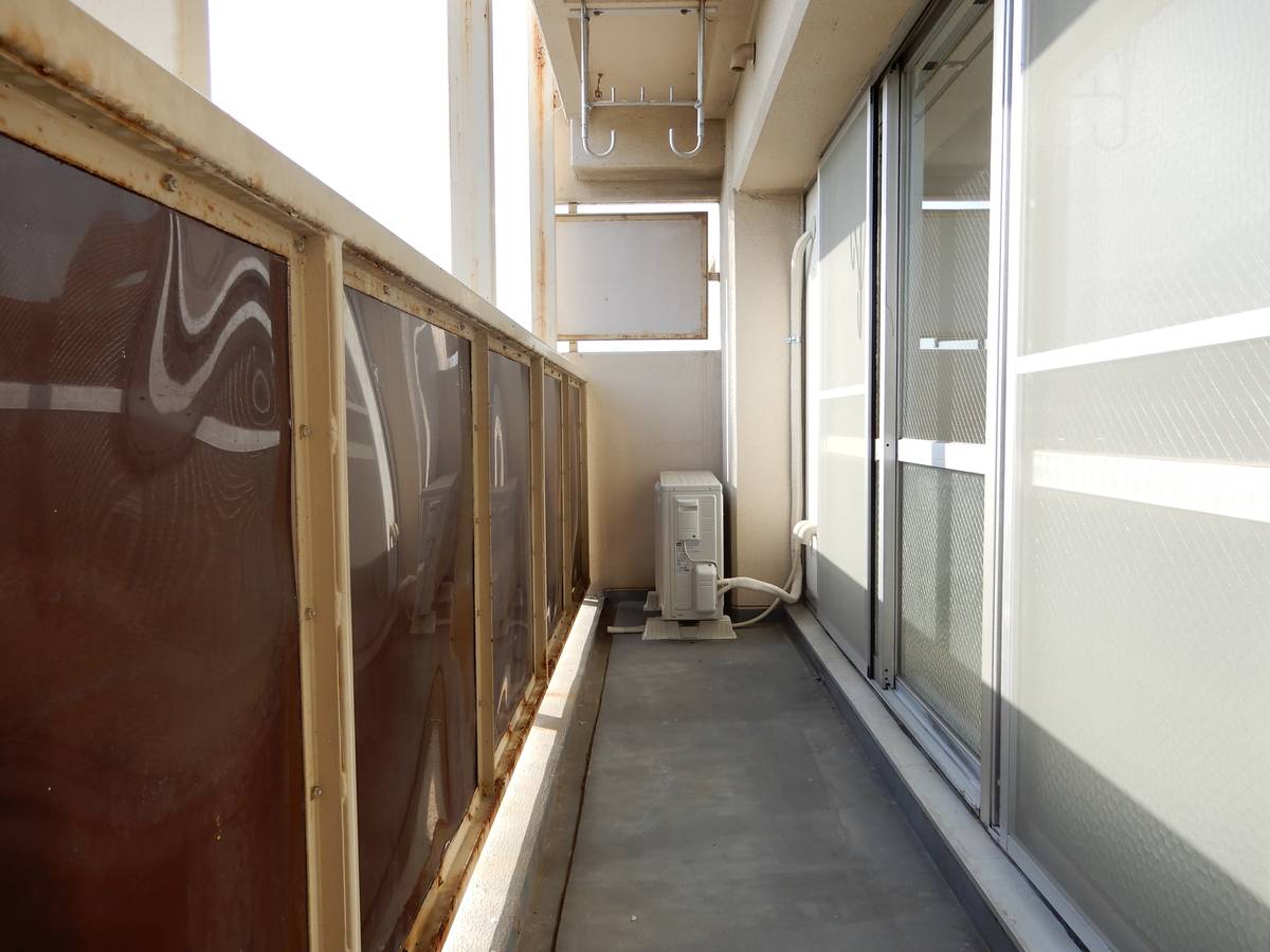 Ban công của Village House Minami Shimizu Tower ở Amagasaki-shi