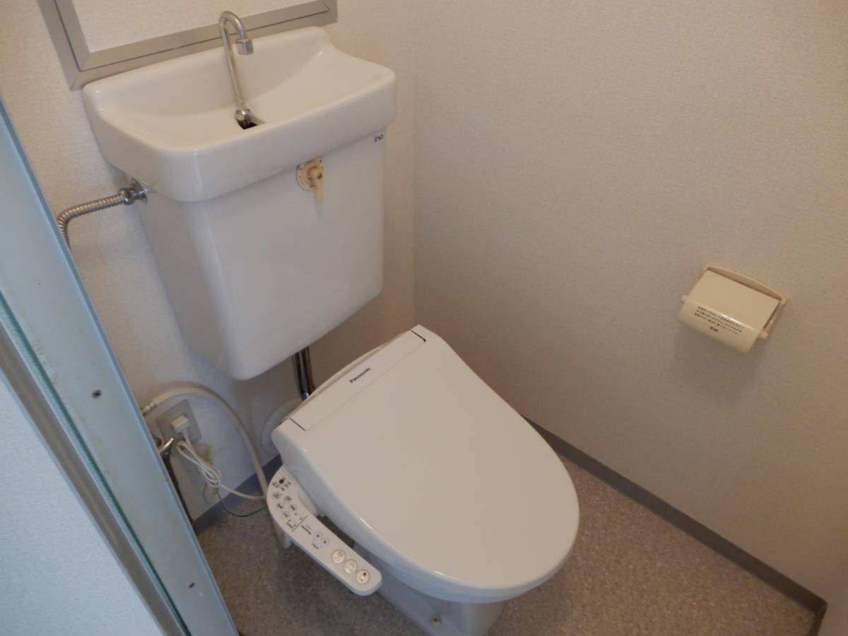 位于尼崎市的Village House 南清水 Tower的厕所