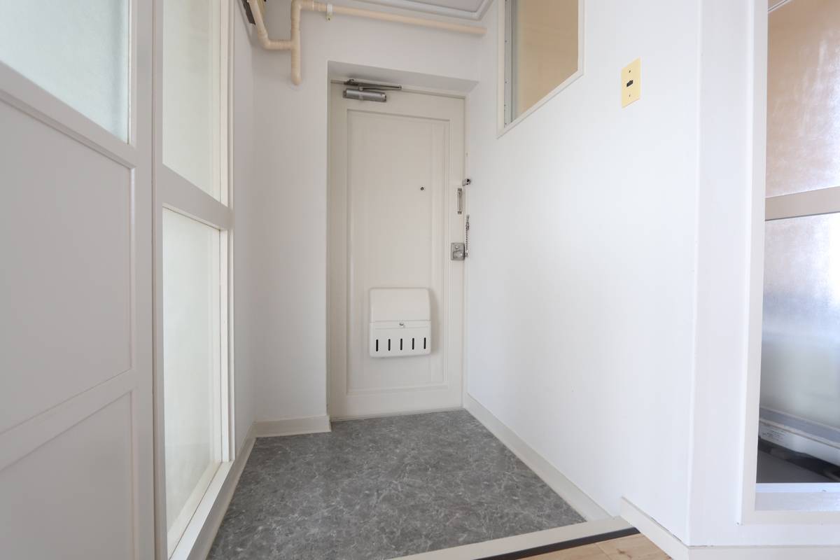 Apartment Entrance in Village House Chizugaya in Tanabe-shi
