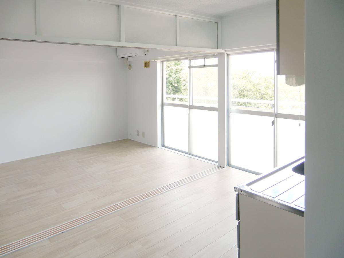 長浜市ビレッジハウス南小足第二のリビング