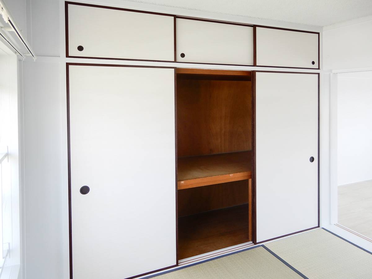 Khu vực chứa đồ của Village House Sasayama ở Sasayama-shi