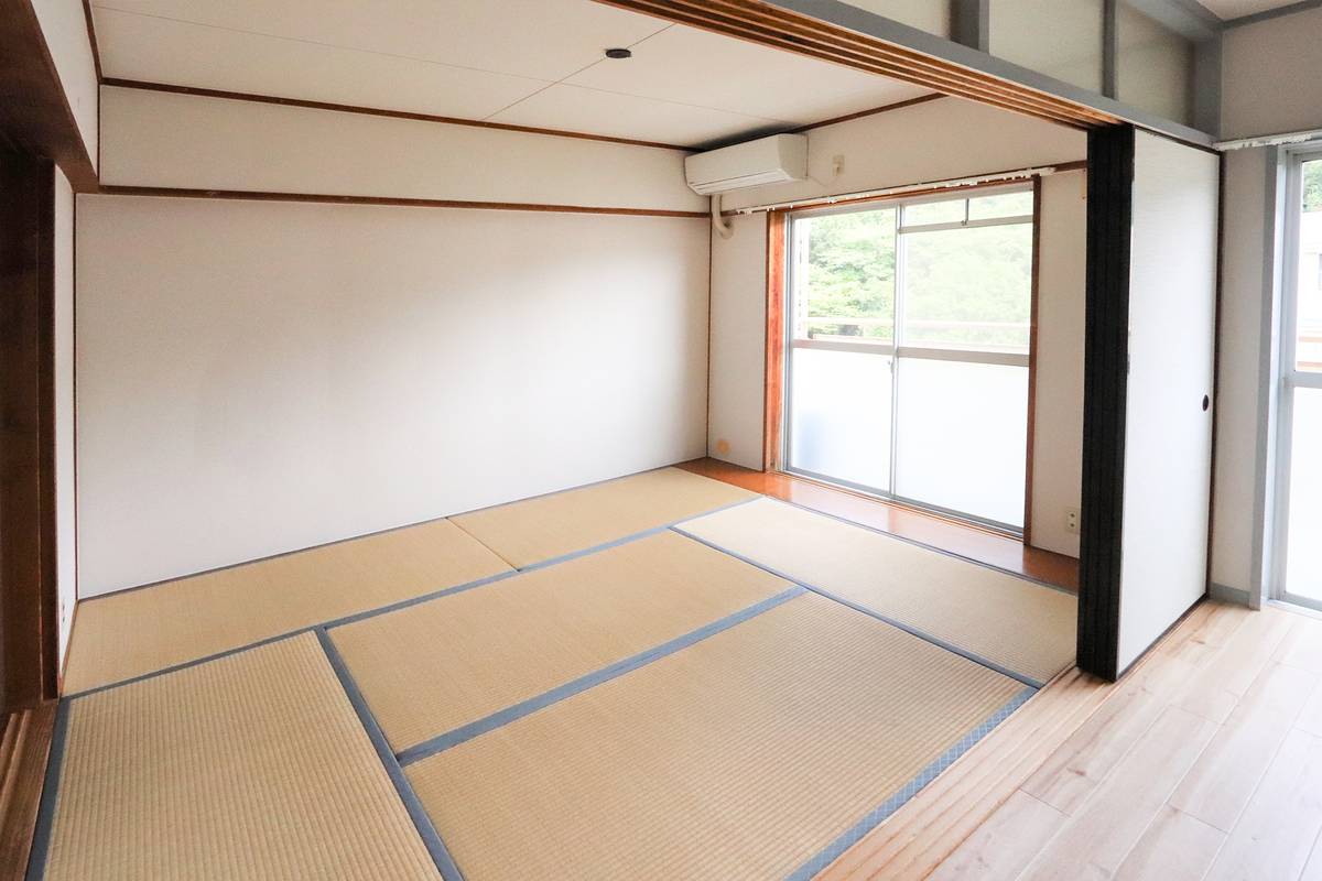 Phòng khách của Village House Kaibara ở Tamba-shi