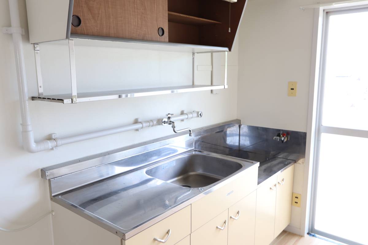 Khu vực bếp của Village House Aki ở Aki-shi