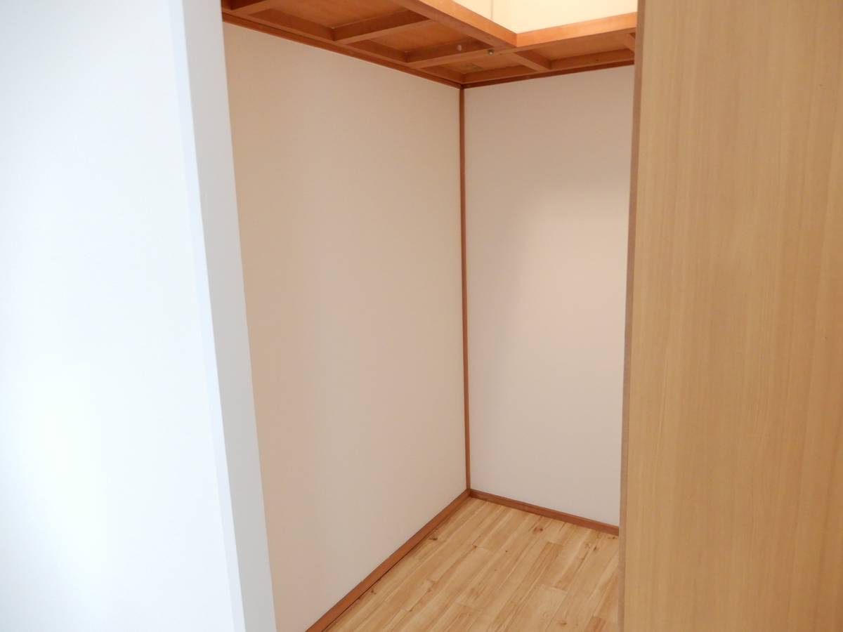 Khu vực chứa đồ của Village House Minatojima Tower ở Chuo-ku