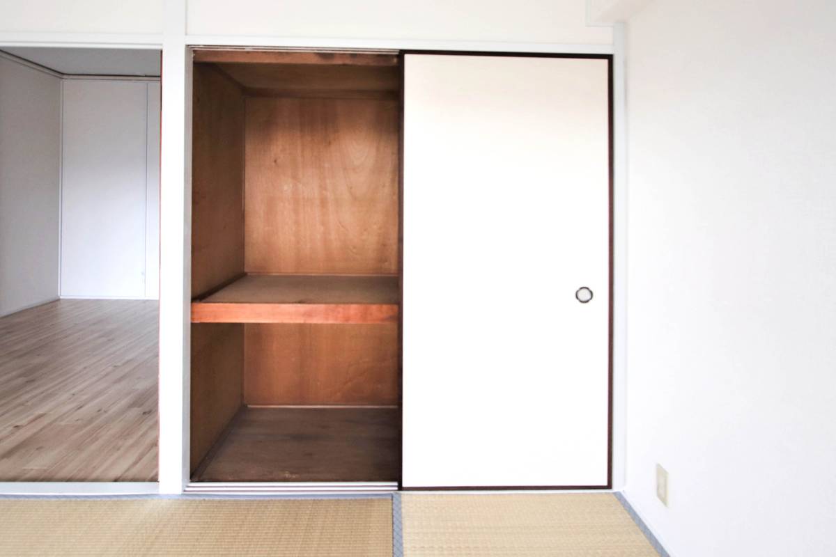 Khu vực chứa đồ của Village House Minatojima Tower ở Chuo-ku