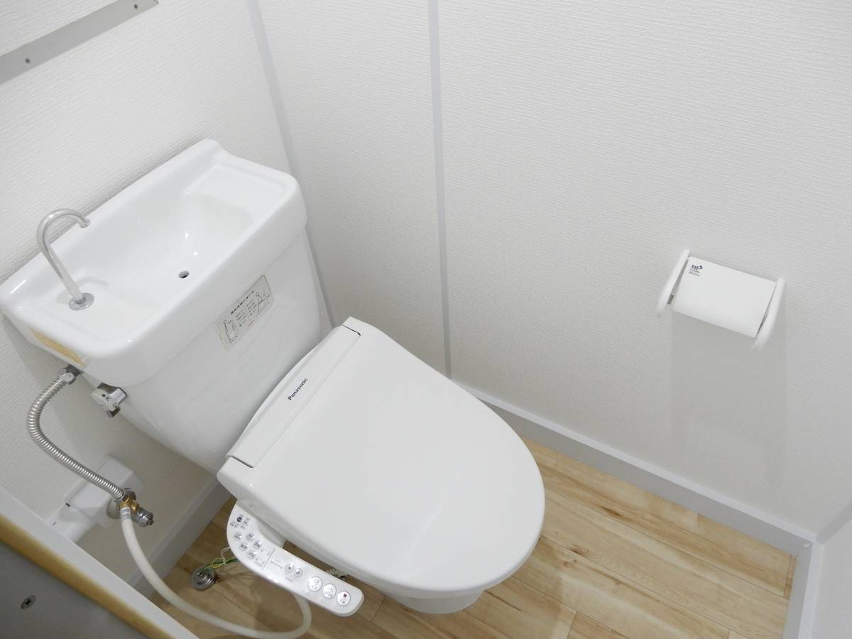 Toilet in Village House Minatojima Tower in Chuo-ku