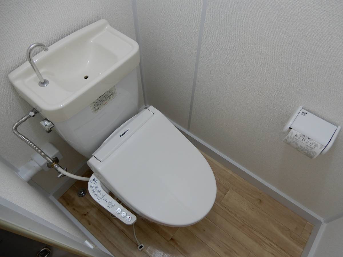 Toilet in Village House Minatojima Tower in Chuo-ku