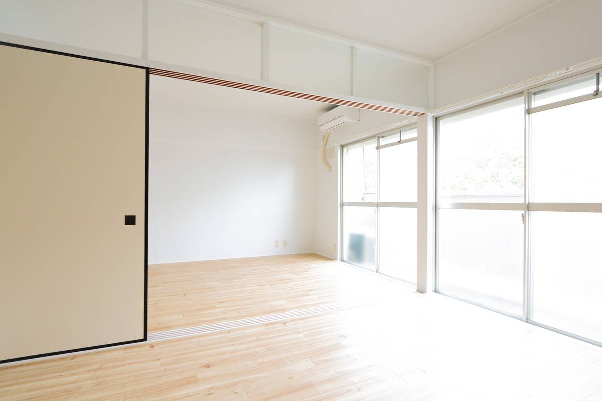 Sala de estar Village House Matsuyama Ueno em Matsuyama-shi