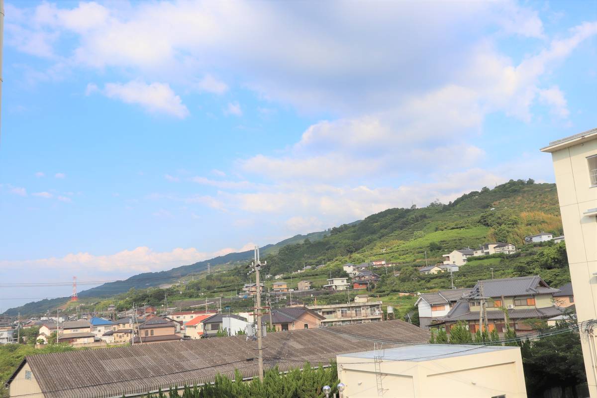 Tầm nhìn từ Village House Kamuro ở Hashimoto-shi